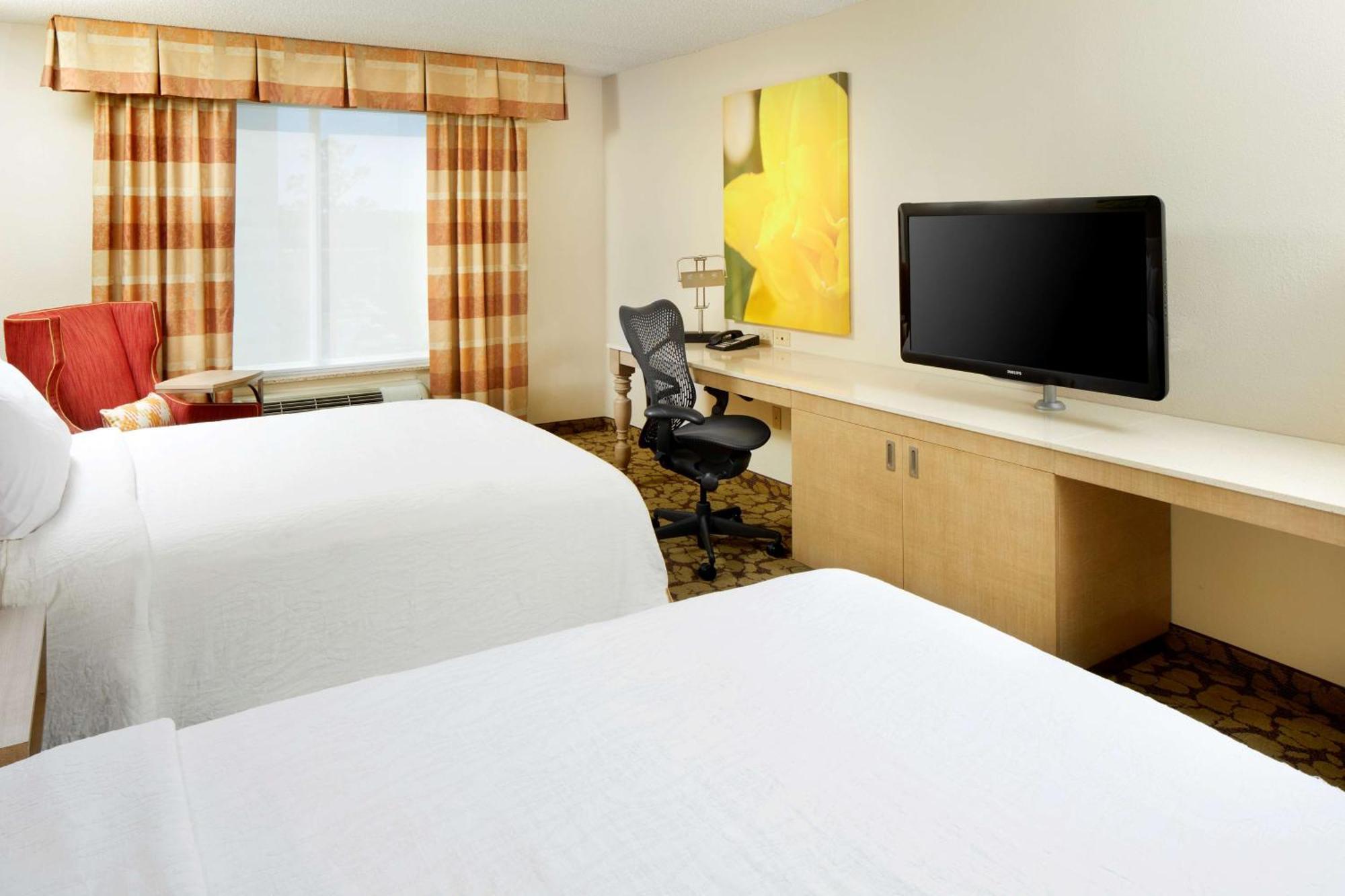 Hilton Garden Inn Savannah Midtown Екстериор снимка